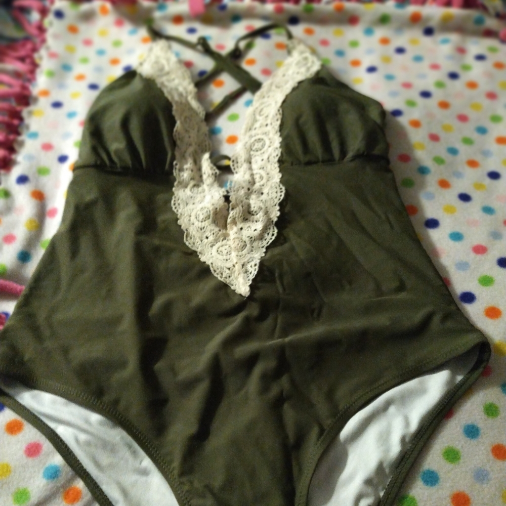 One piece bathing suit